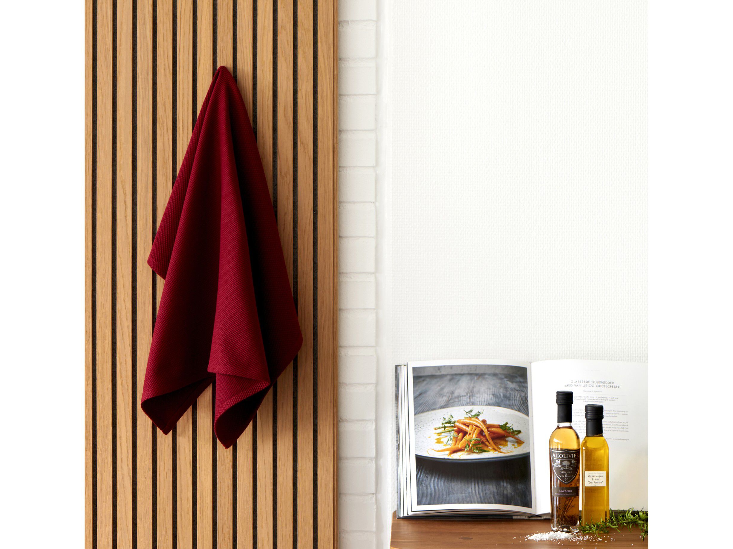 Kj&oslash;kkenh&aring;ndkle Diamond 50x70 cm Rumba red