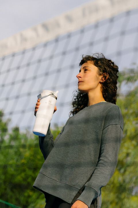 IceFlow Flip Straw Tumbler 0. 89L