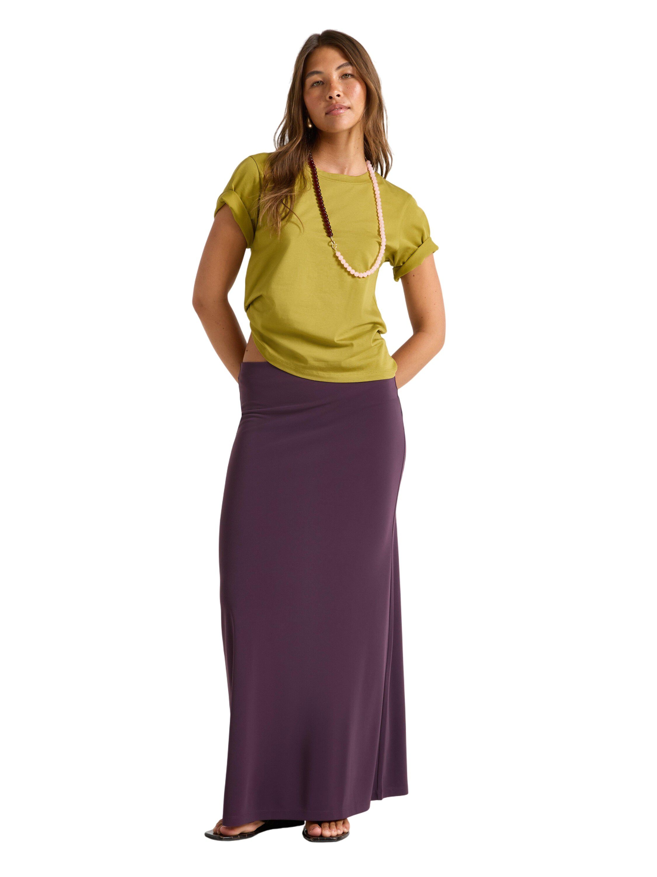 Maxi skirt with a flowing silhouett