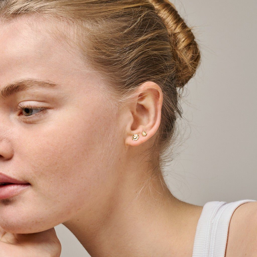 Studs, Small Sunshine