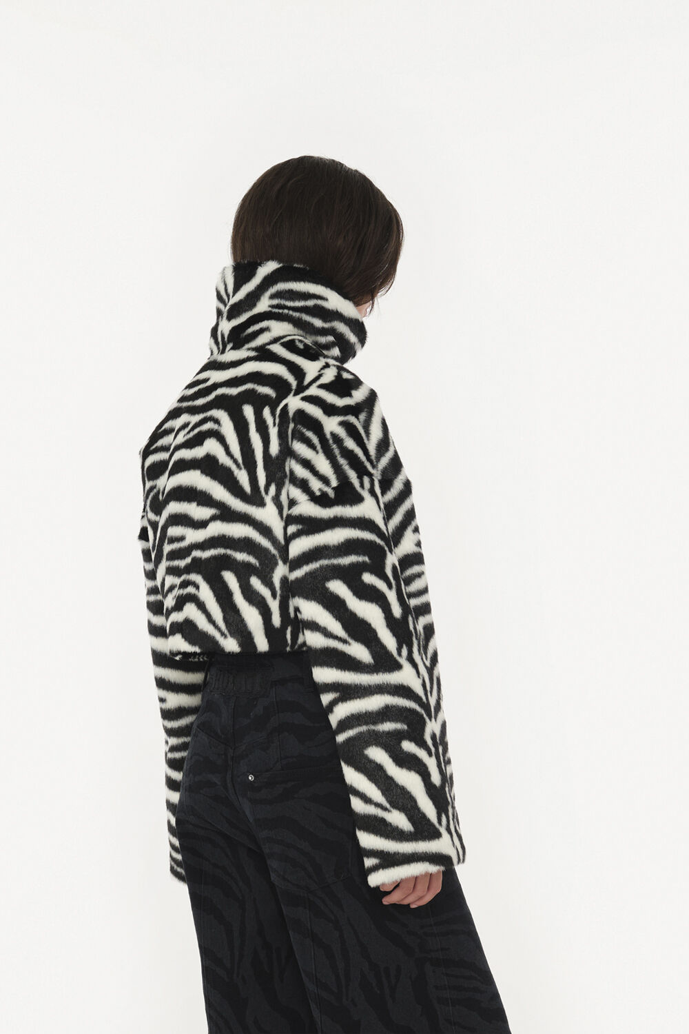 FAUX FUR CROP JACKET