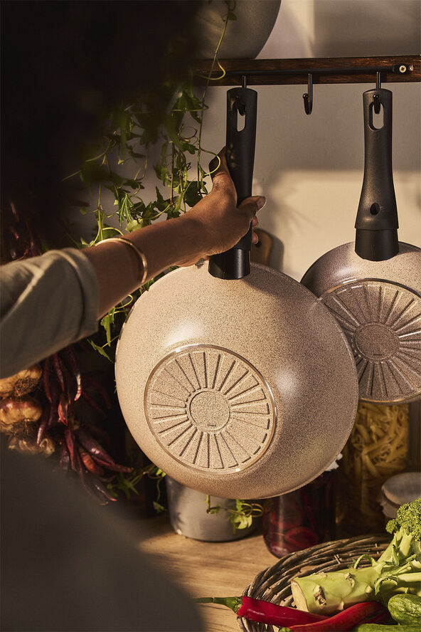 Ledro Wok 28 Beige Rund Aluminium