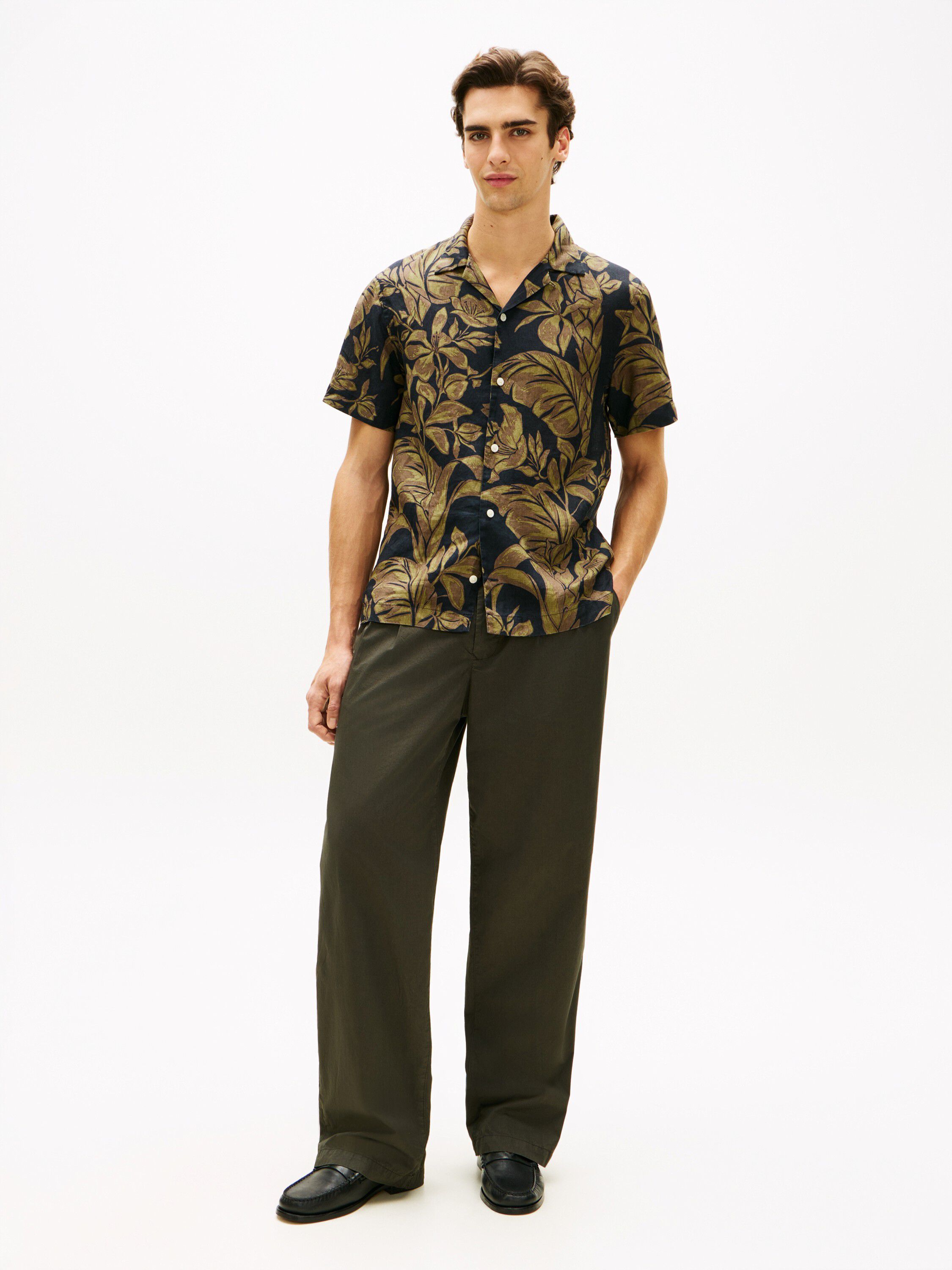 Regular Fit Floral Print Linen Short Sleeve Shirt