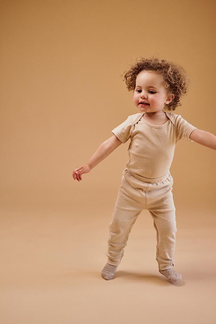 Hazel Body Kort&aelig;rmet - Plantefarvet