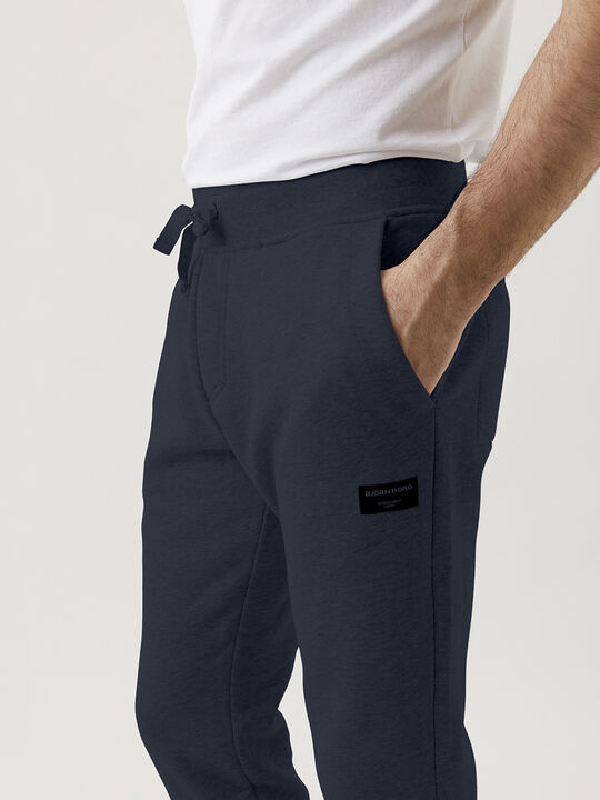 CENTRE TAPERED PANTS