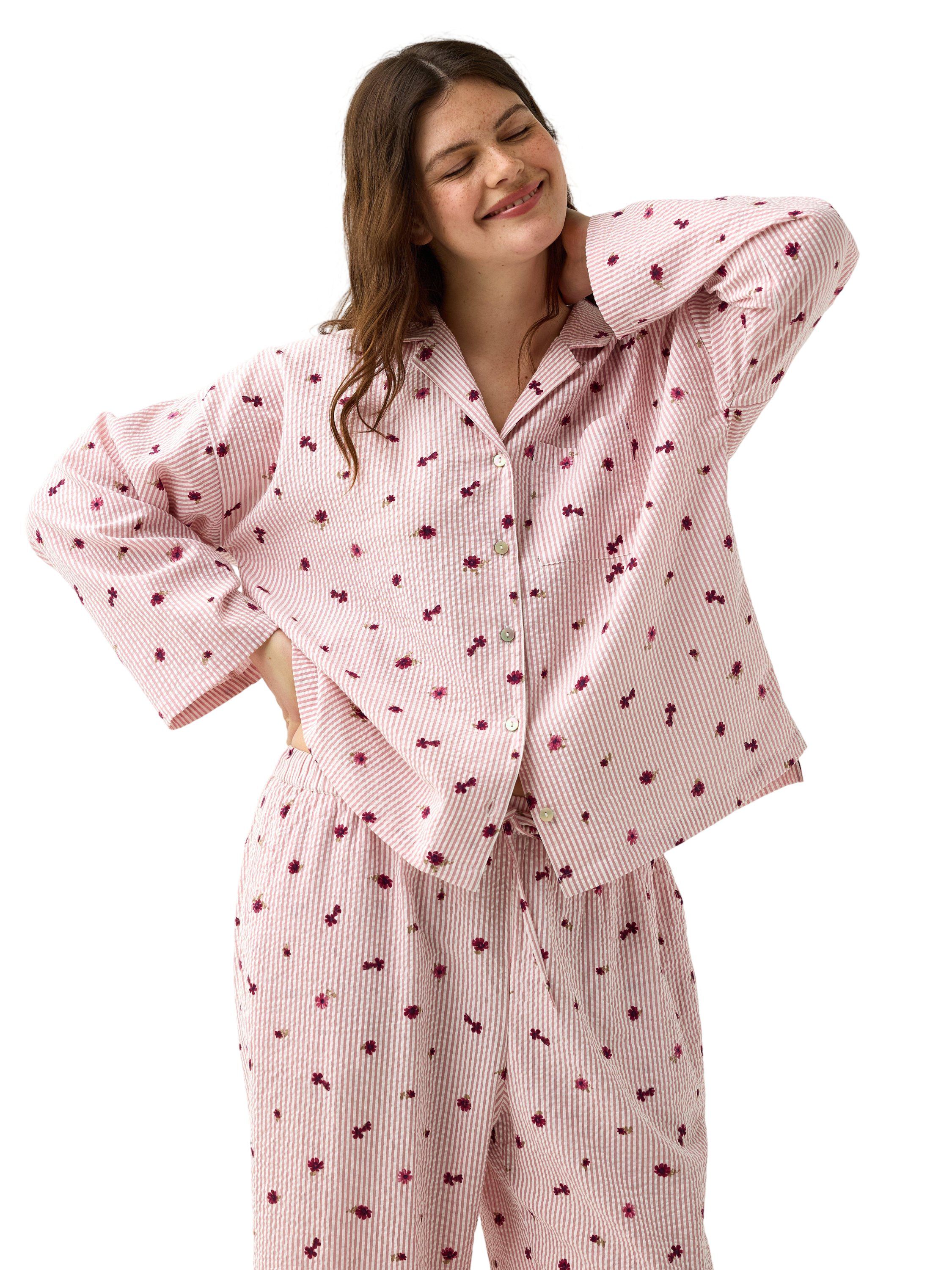 Pyjama shirt in seersucker with lon