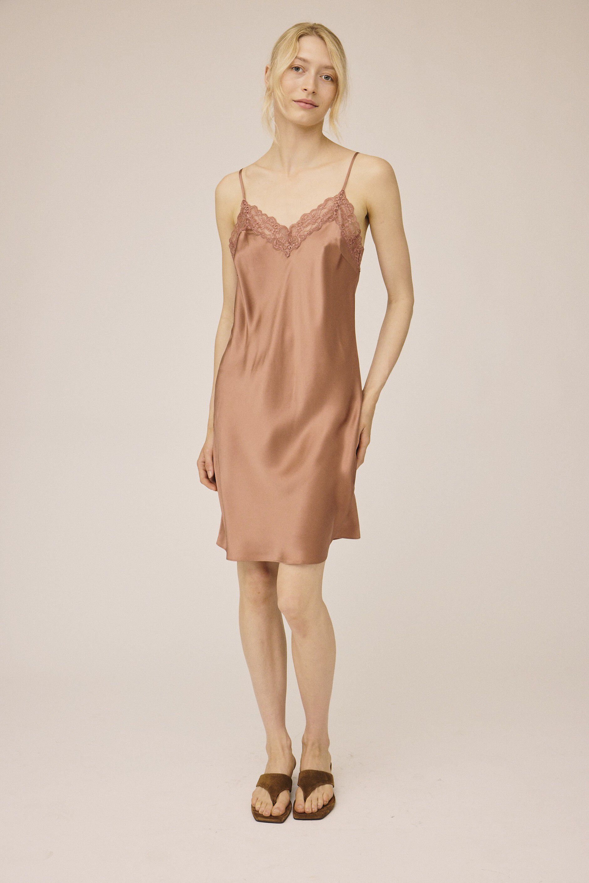 Moon 5 G - Slip Dress w. Lace, 100% Silk