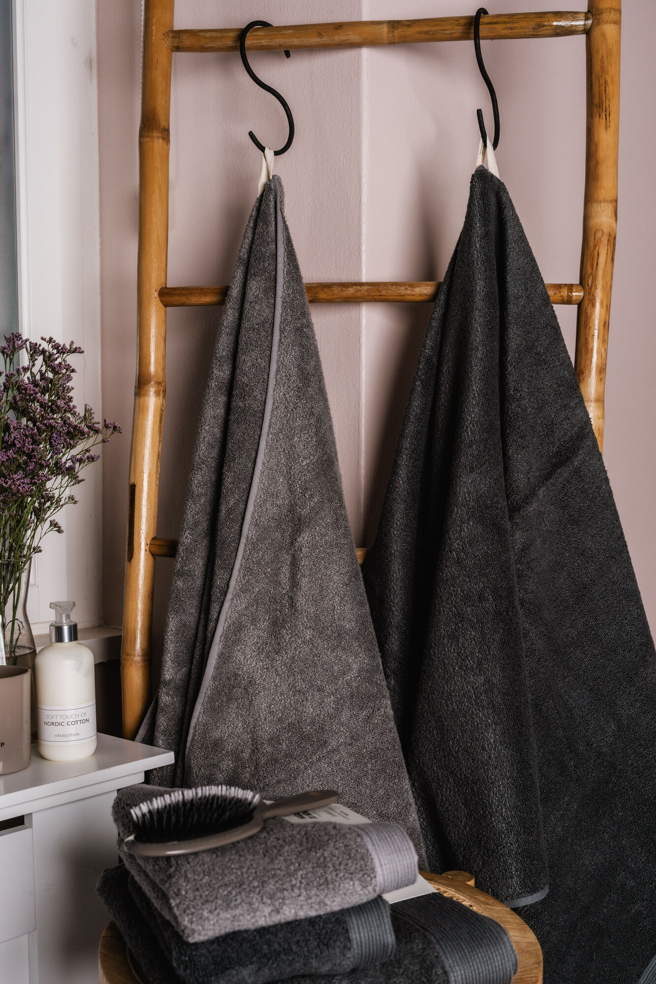 Hotel & spa h&aring;ndkl&aelig;de steeple grey