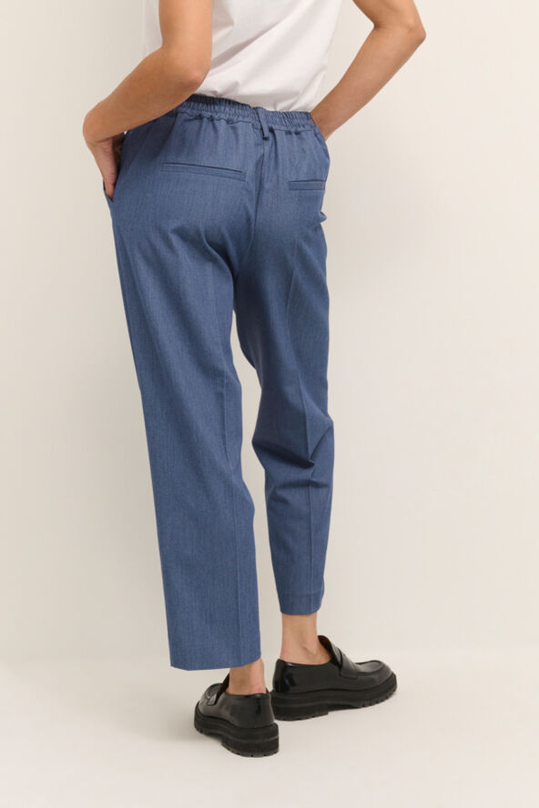 KAsakura HW Cropped Pants