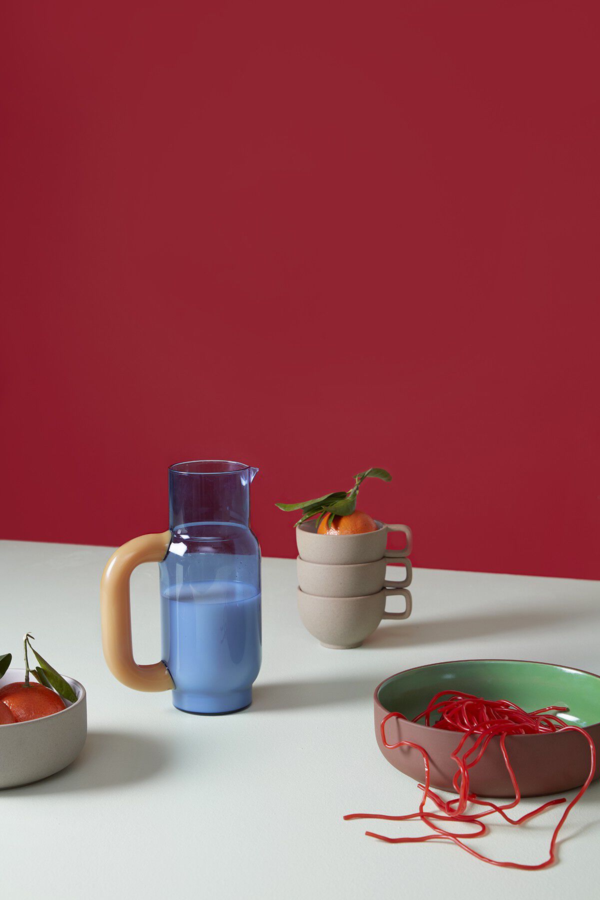 PITCHER, BLUE/MILKY AMBER