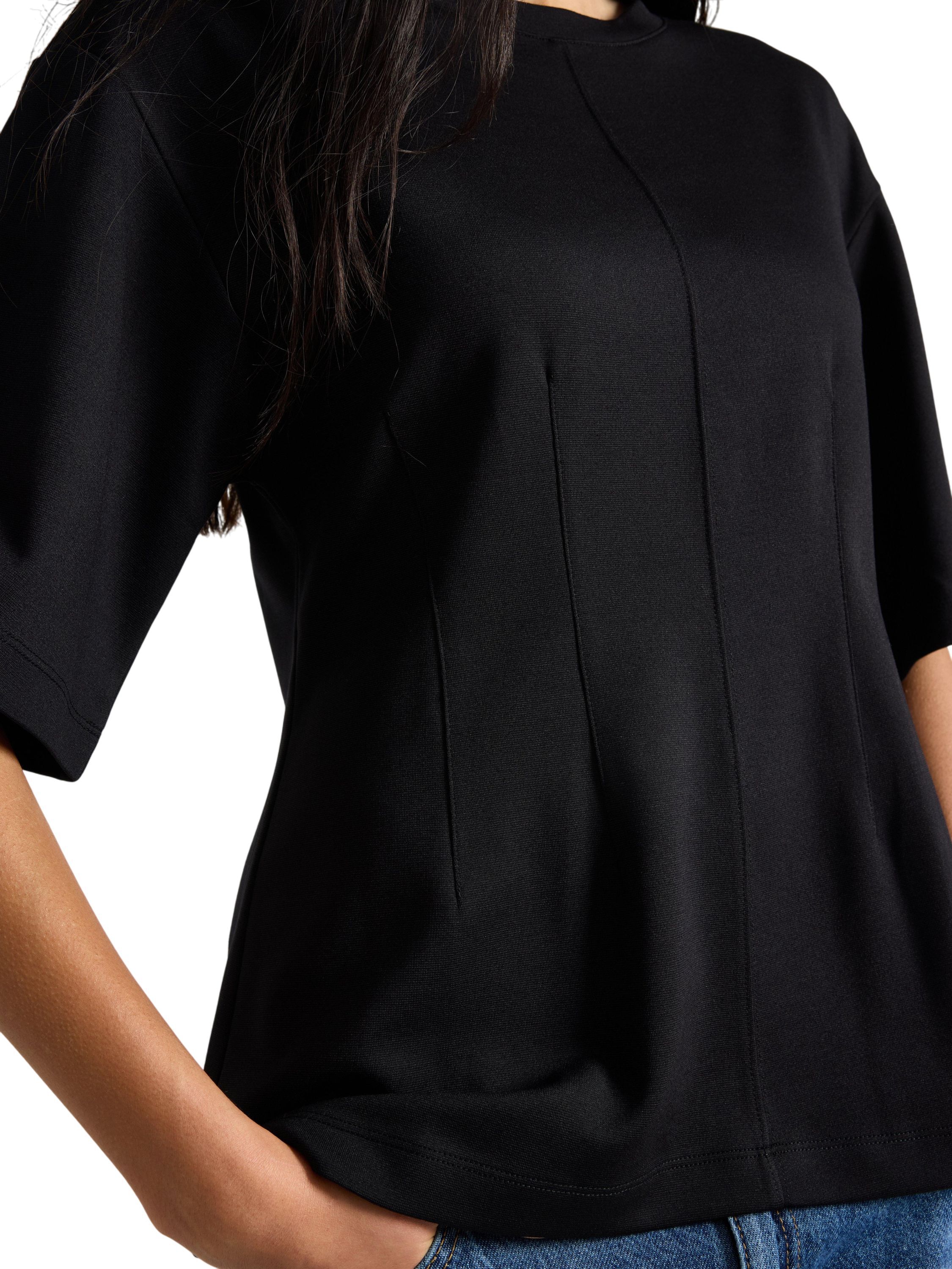 Peplumtopp i mjuk viskos med figurn