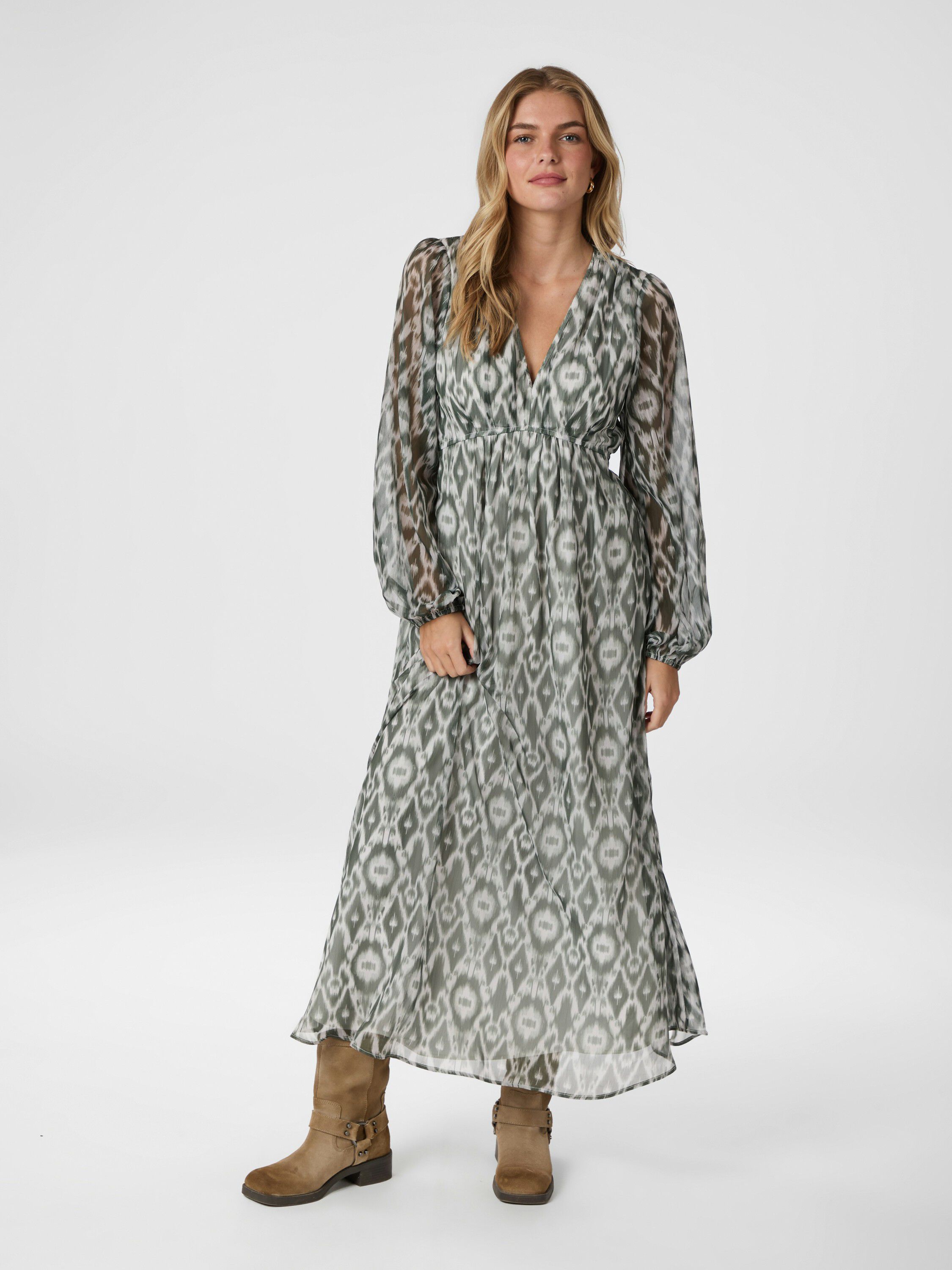 Silfi Graphic Fade Dress