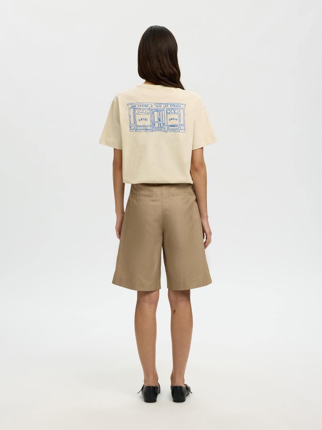 SLFRELAXED BROOK SS HOTEL AMOUR TEE