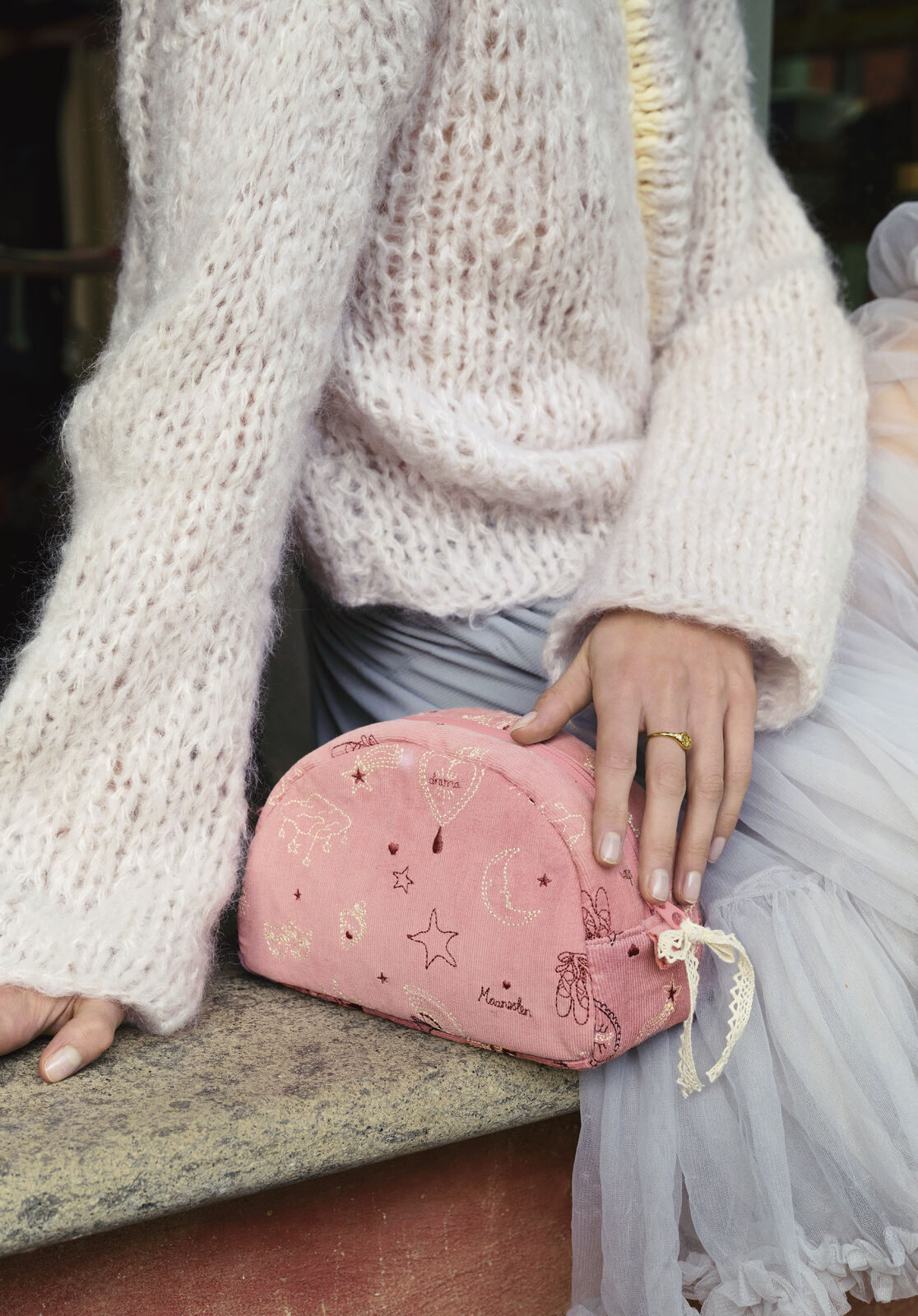 Makeup Bag Medium Pink Theatre Magic
