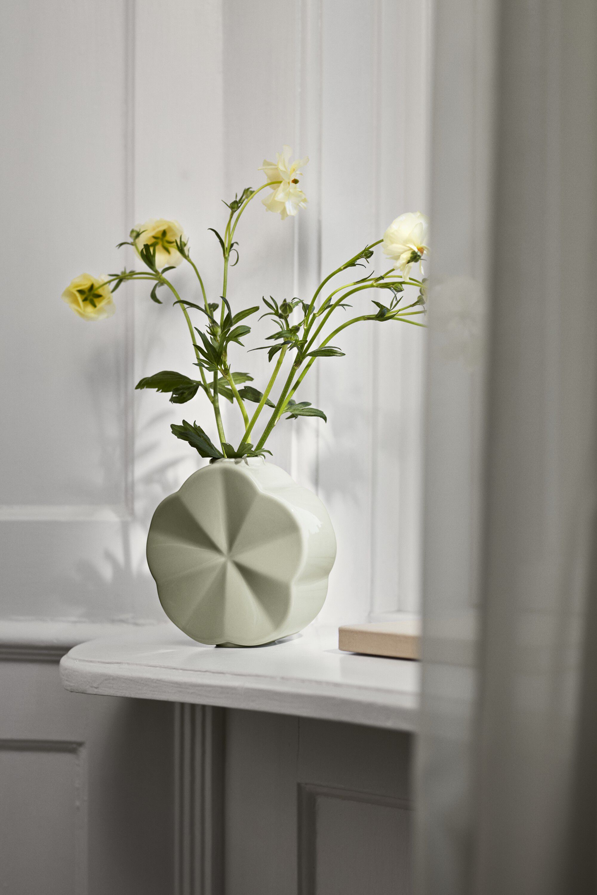 Flower Vase Snerle H14 cm gr&oslash;n porcel&aelig;n