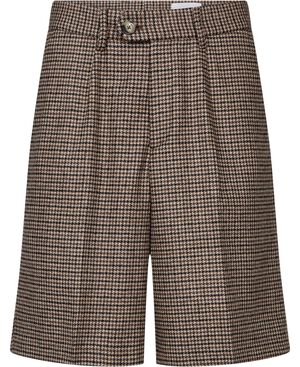 6018 W - Dori Short