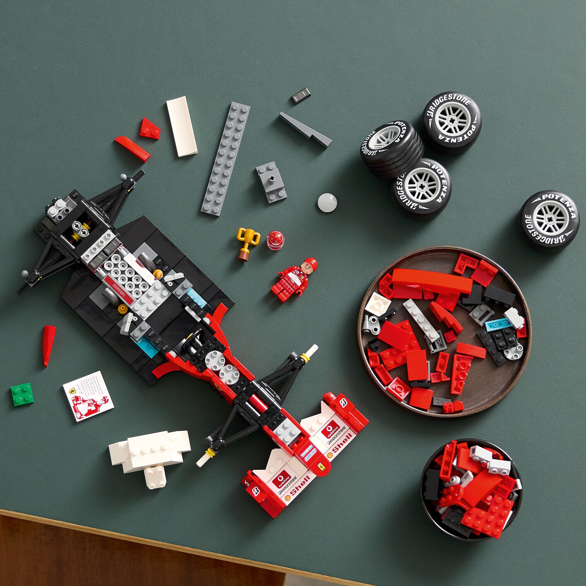 Ferrari F2004 og Michael Schumacher 11375