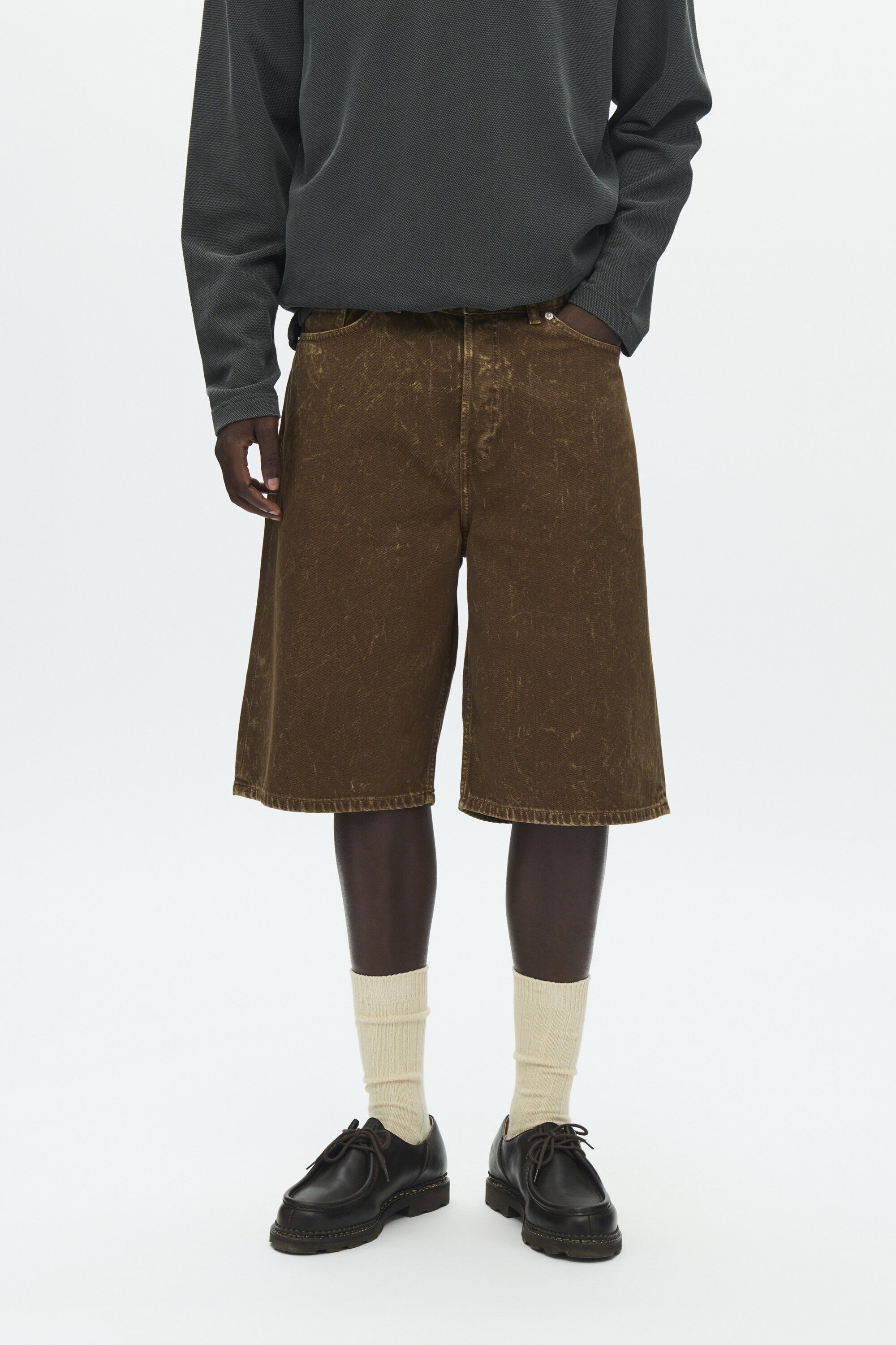 WWType 16 jorts 25377