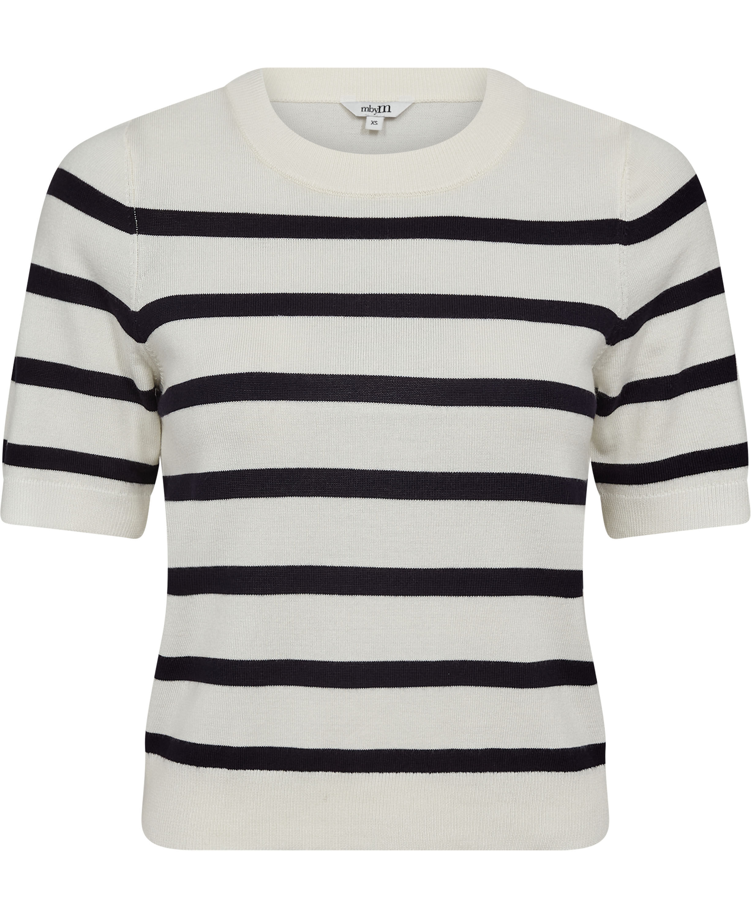 Kortermet strikkegenser