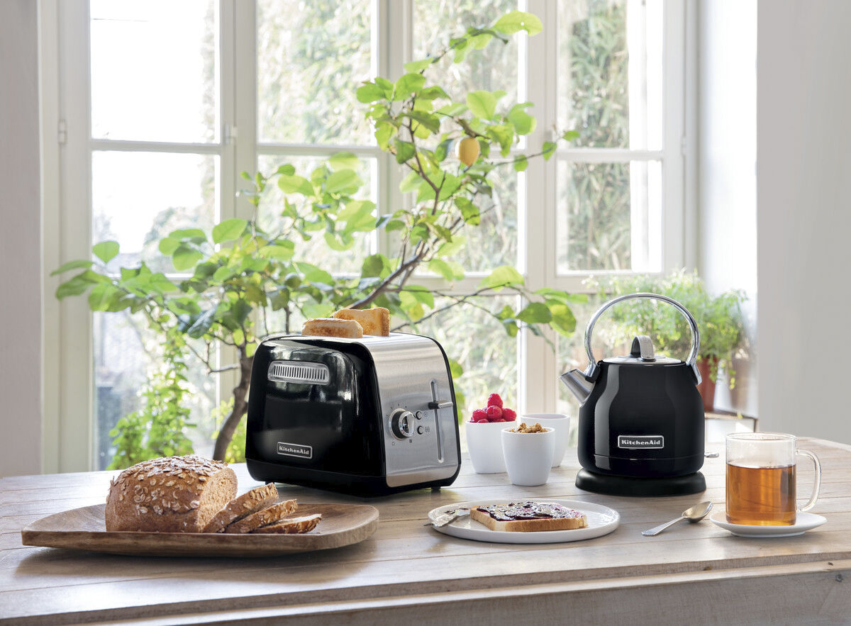 Br&oslash;drister 2-skiver sort L18,4cm B28,6cm H21cm