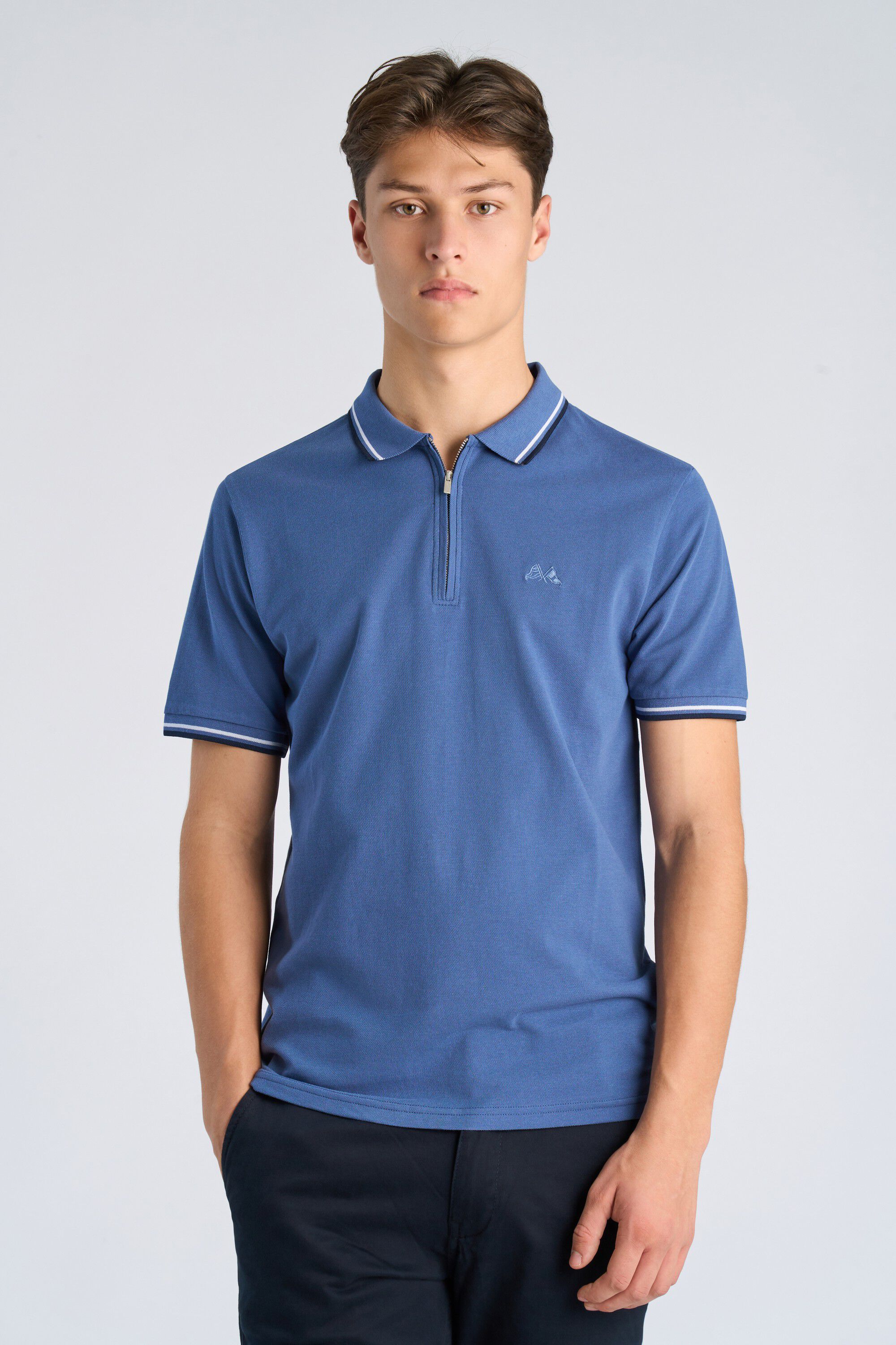 Polo shirt w. zip neck