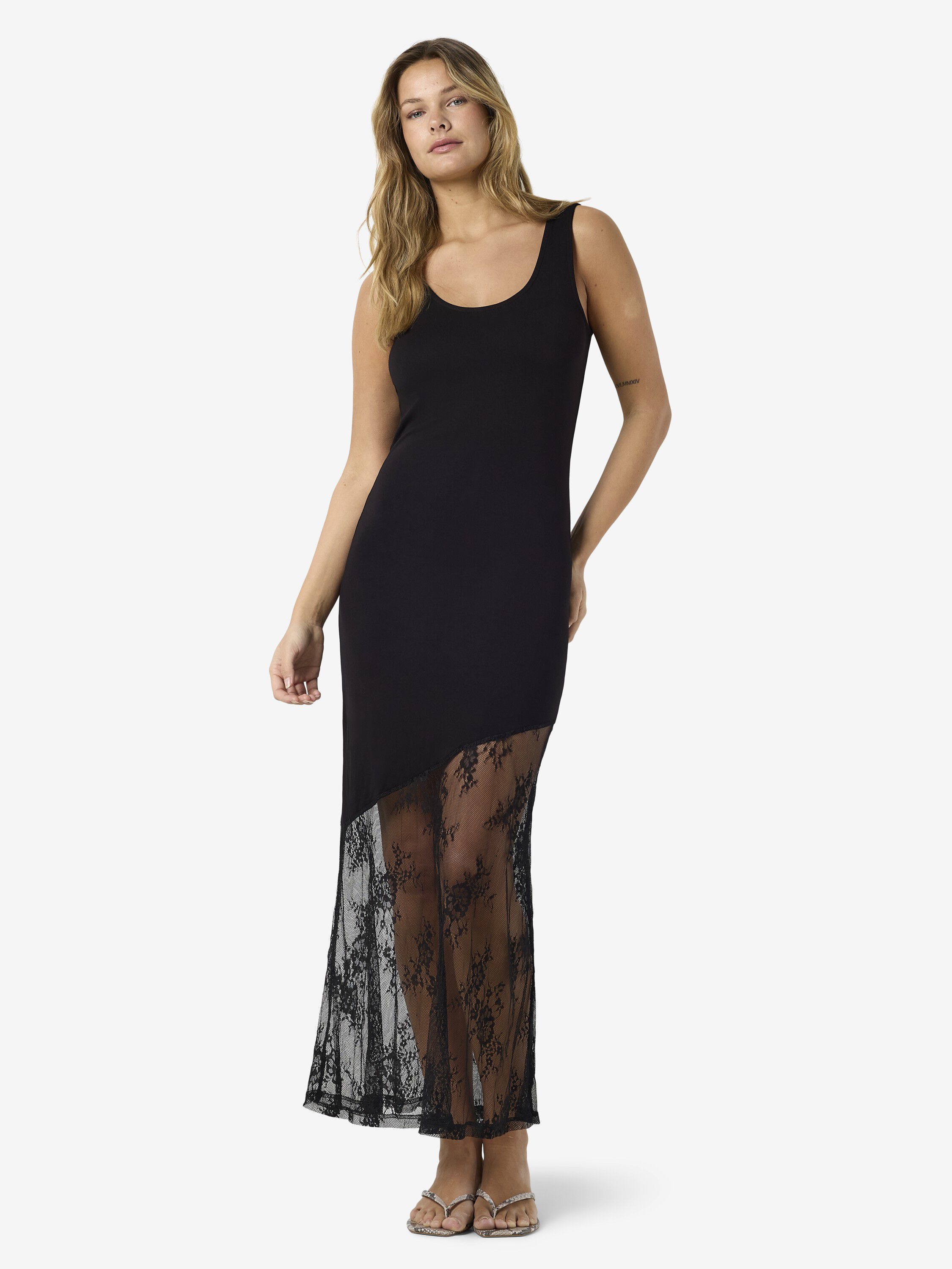 Nmtika S/L Long Assym Lace Insert Dress