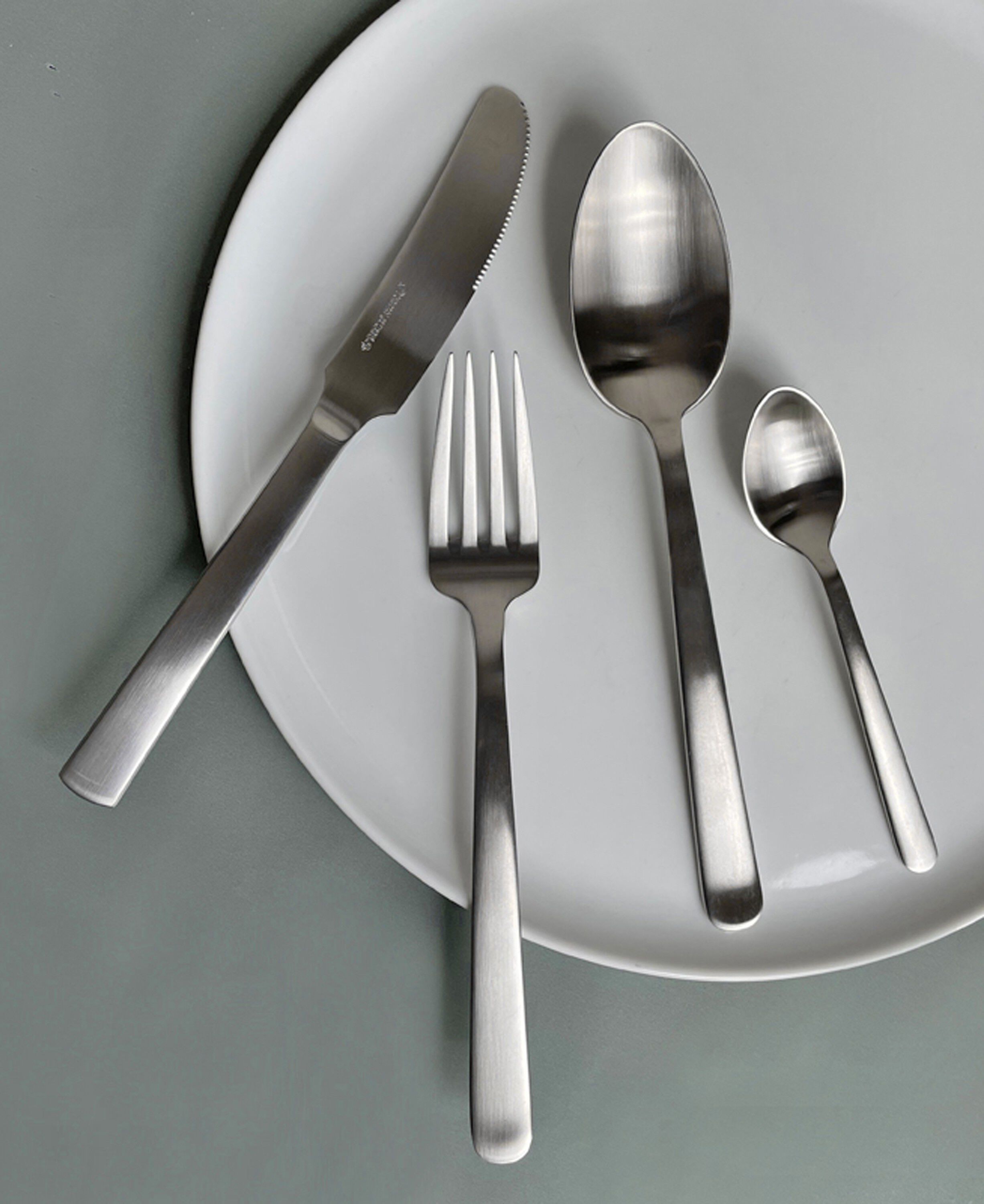 Grand Prix bestiks&aelig;t 16 dele