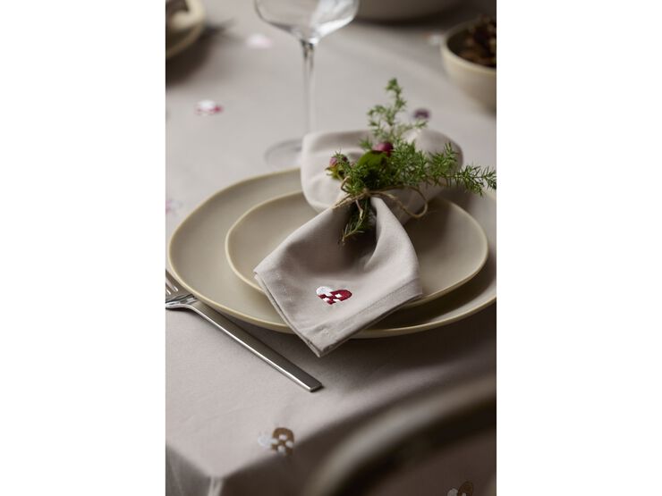 Tøyservietter Christmas Hearts Embroidery 4 stk. Dark red