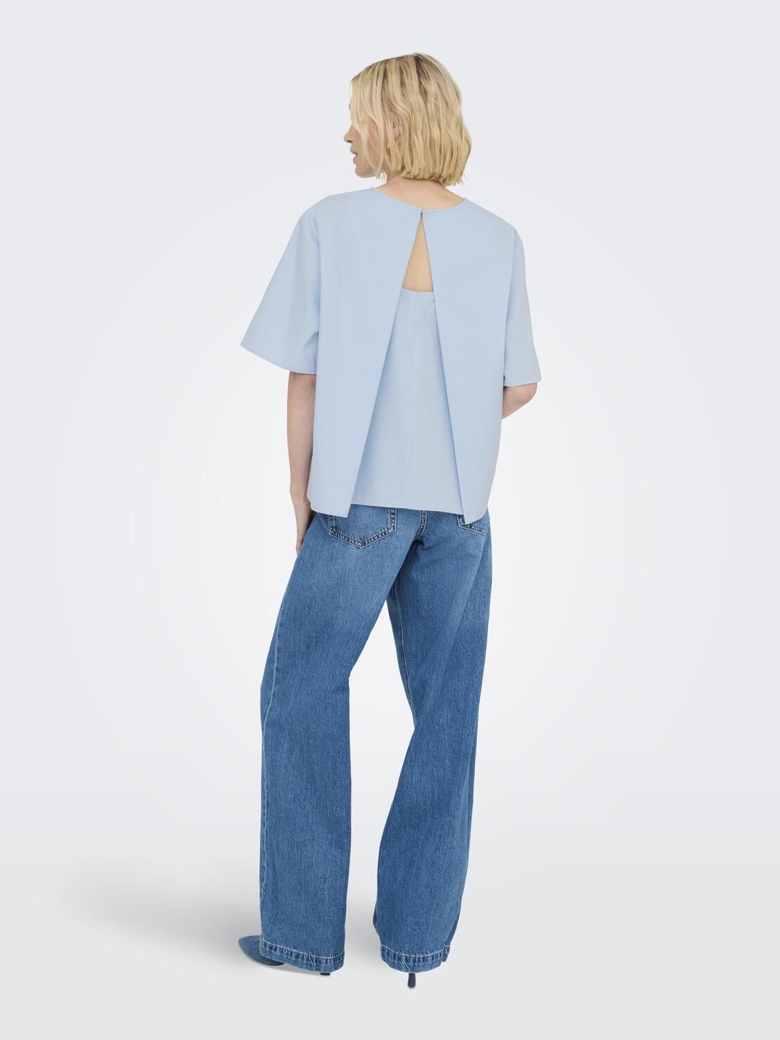 ONLTUVA S/S OPEN BACK TOP WVN