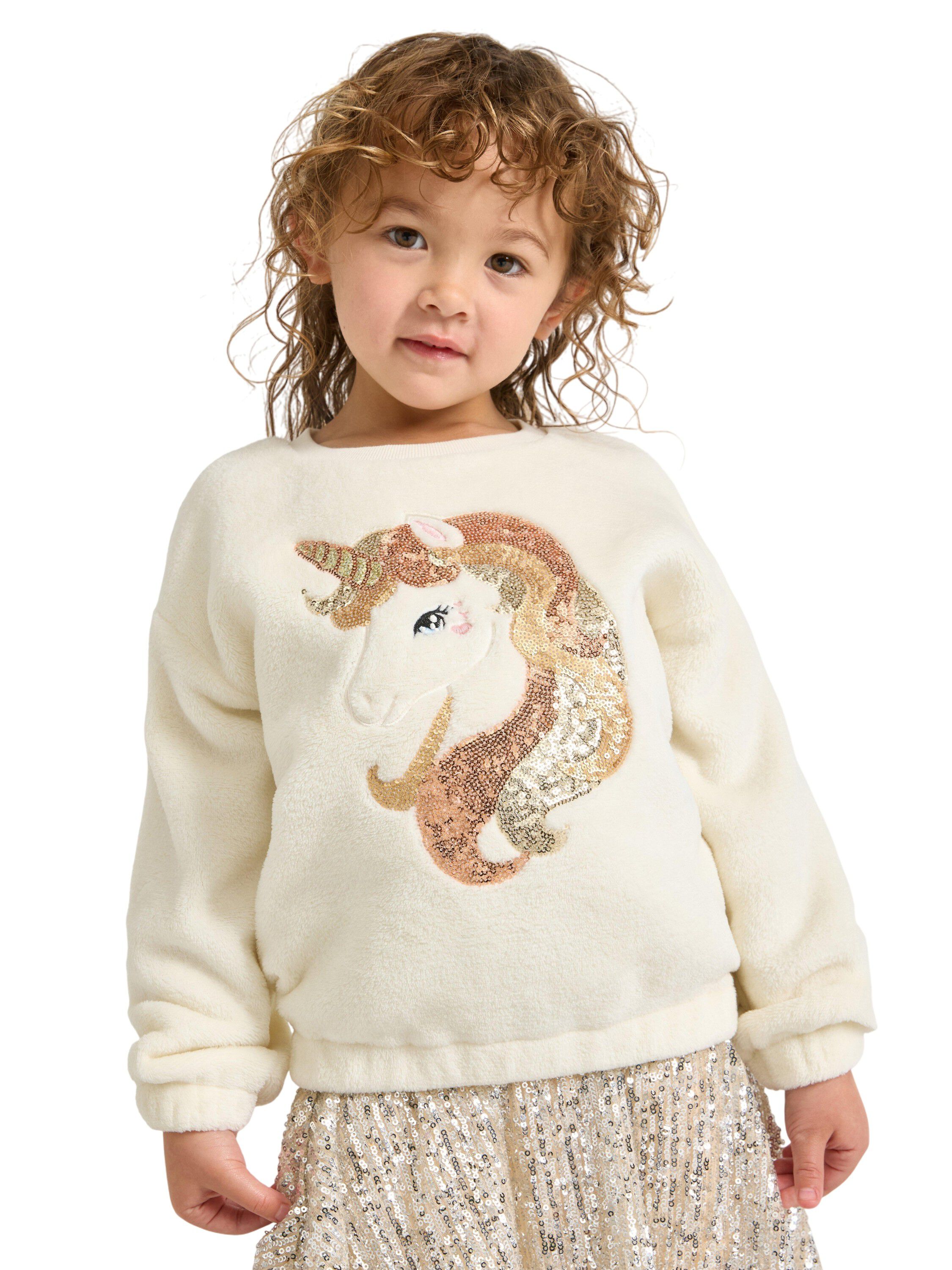 Comfy jumper in soft pile with a cr