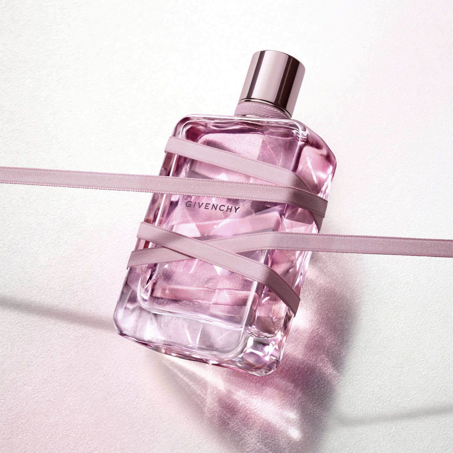 Givenchy Irr&eacute;sistible Very Floral Eau de Parfum