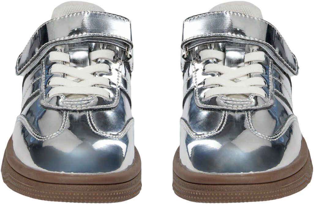 NISSAKB SNEAKER