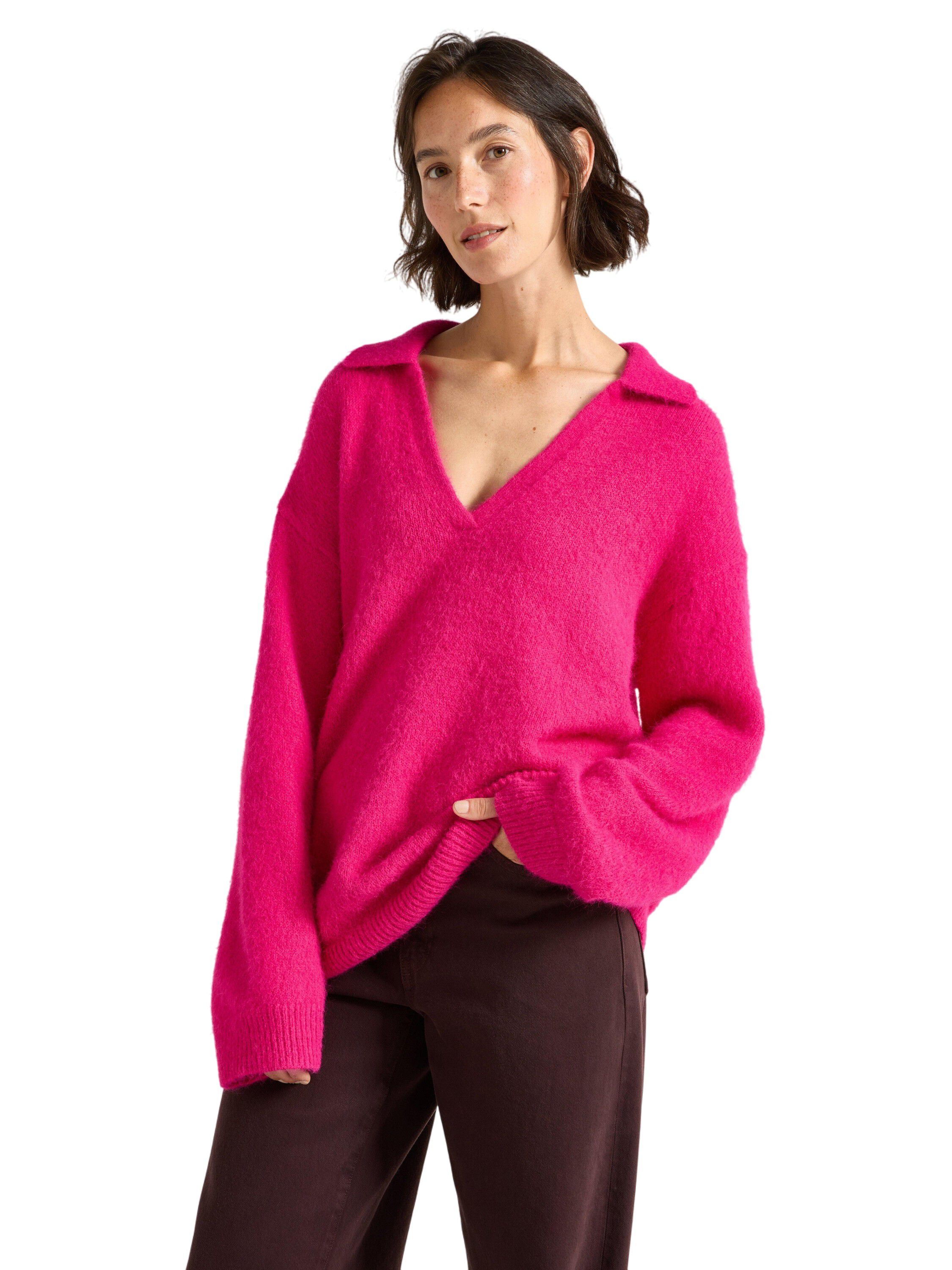 Oversize stickad tr&ouml;ja med v-ringni