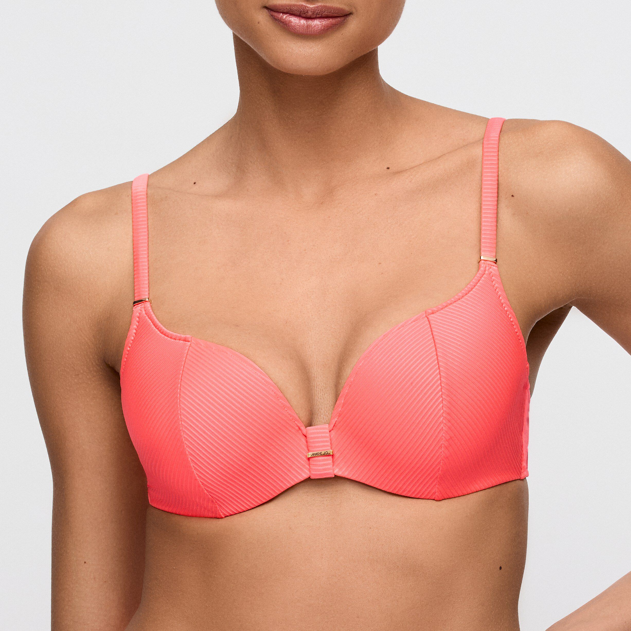 Cassie padded bikini top heartshape