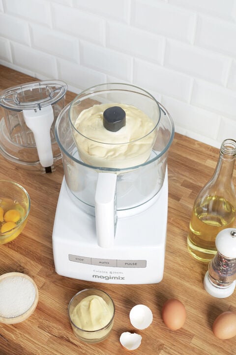 "Foodprocessor CS 5200 XL 1100 watt Vit"