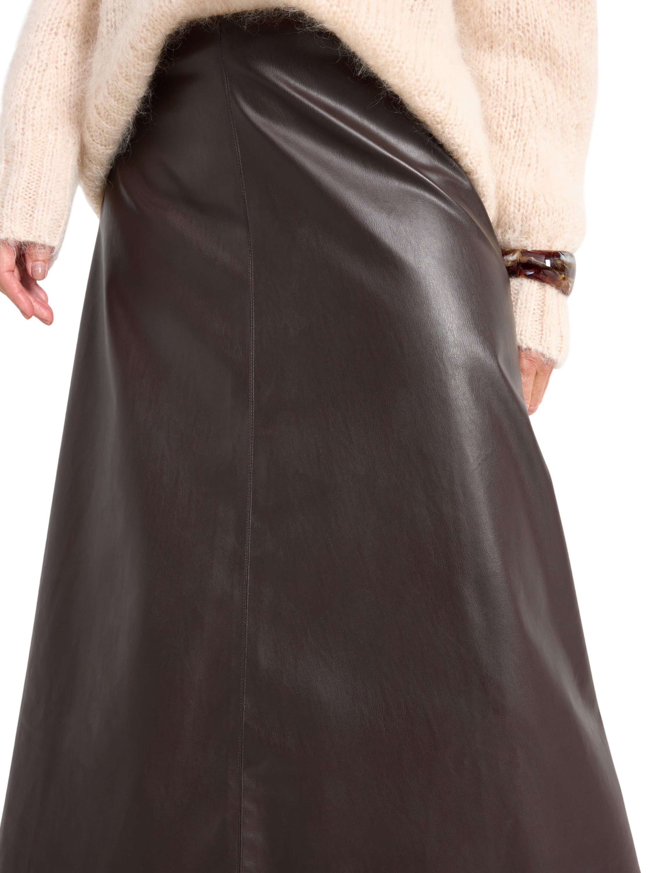 Flared midi skirt in imitation leat