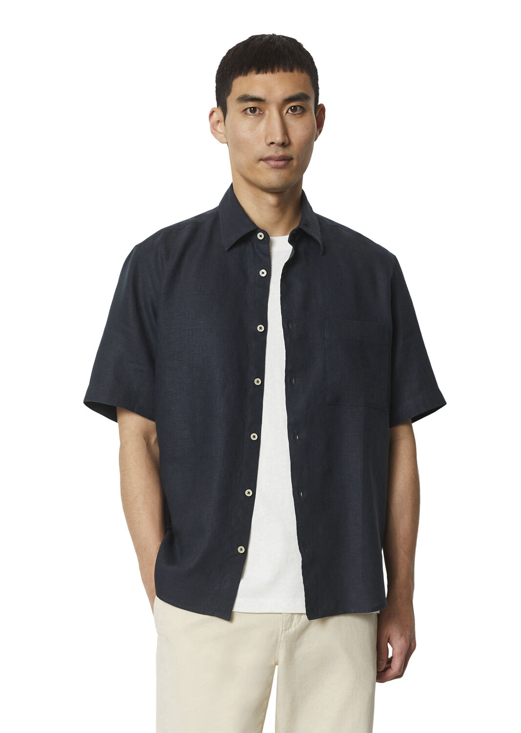 Kent collar, short sleeves, one rec