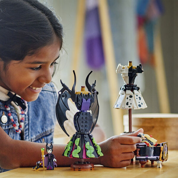 Maleficents og Cruella De Vils kjoler 43262