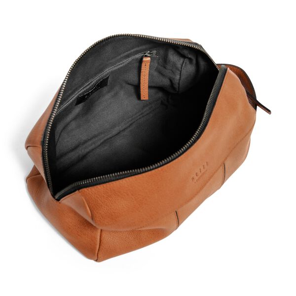 stillRichard Toiletry Bag