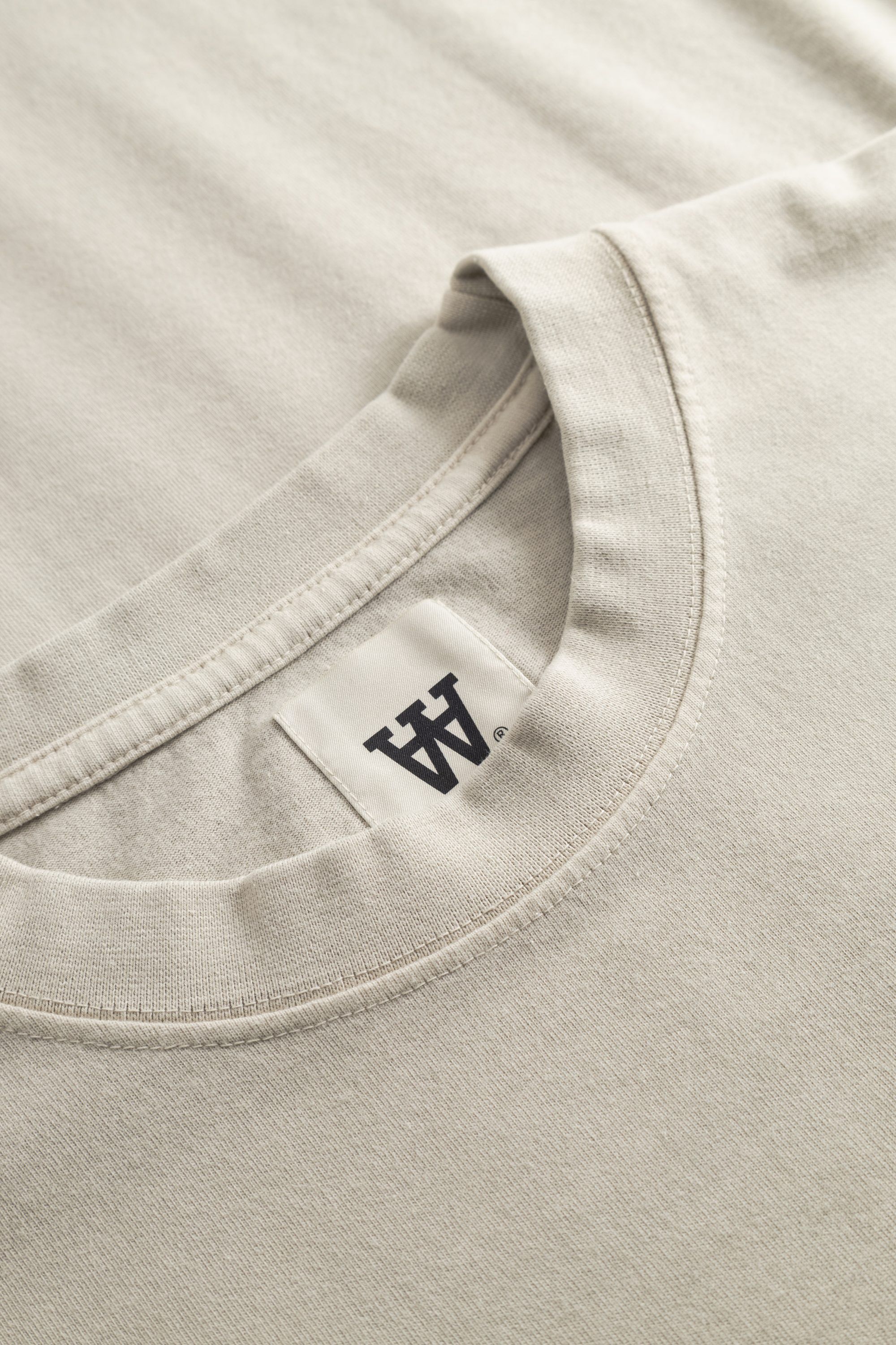 WWLiam tee italic 25210