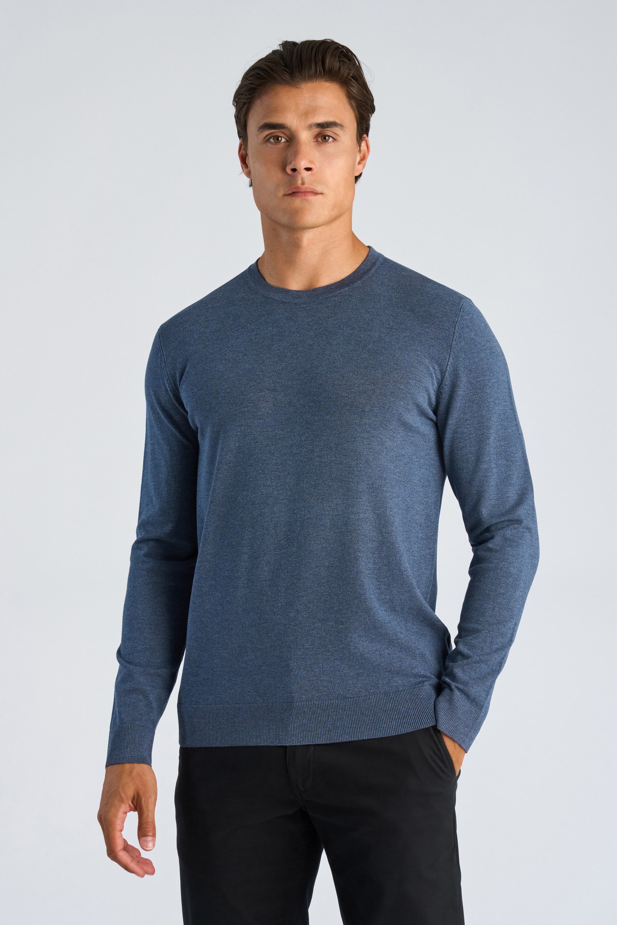 Soft viscose blend o-neck knit