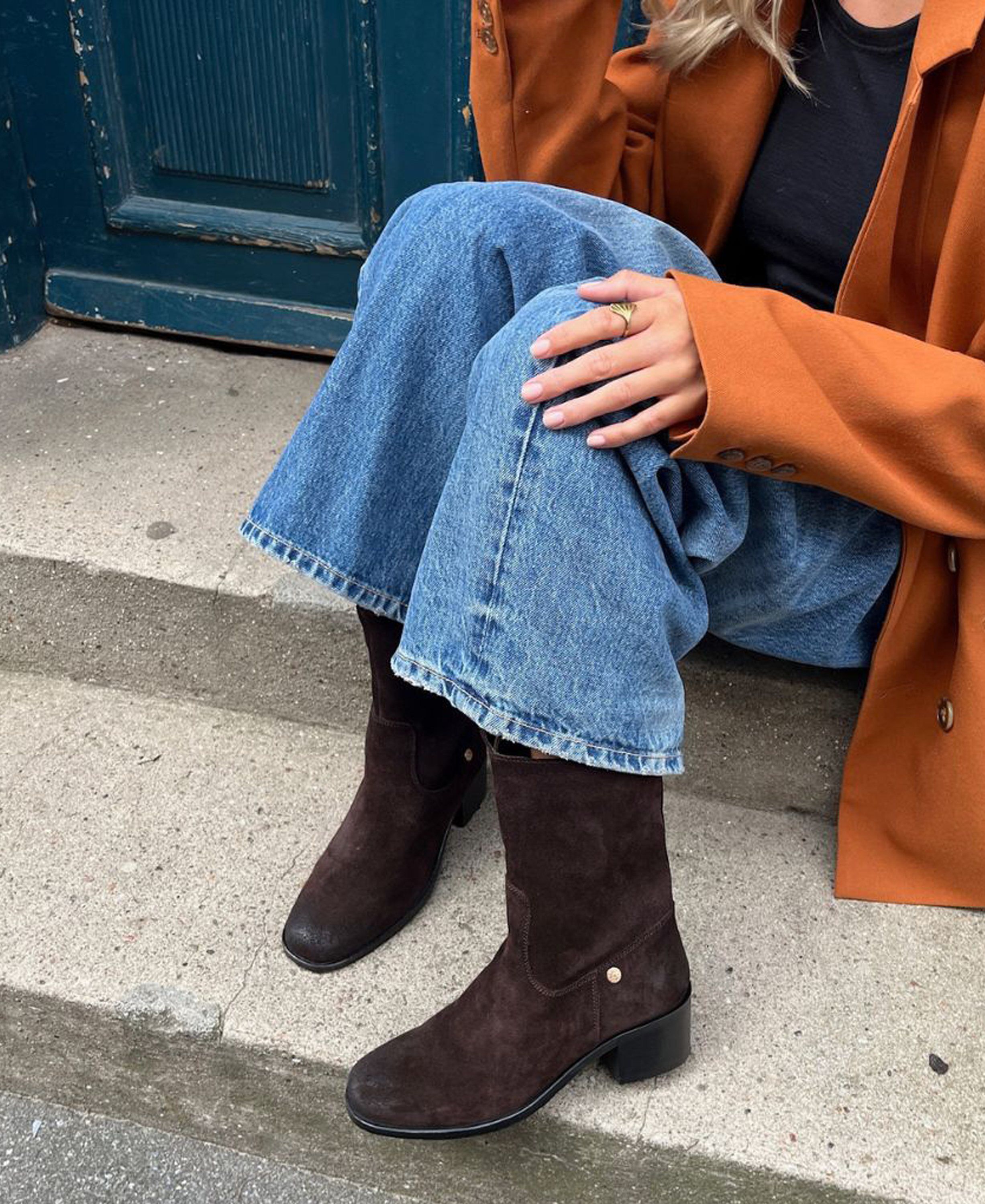 THE REAL WALKING SUEDE