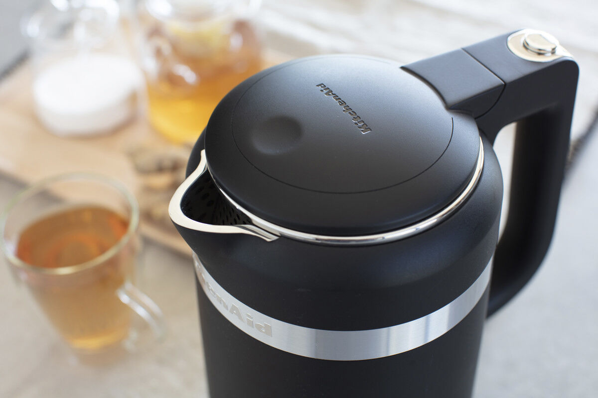 Design Collection vannkoker matt sort 1,5 liter L2