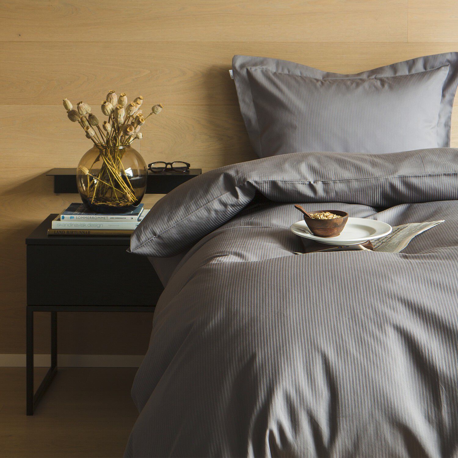 TF Turistripa Dark Grey Senget&oslash;j