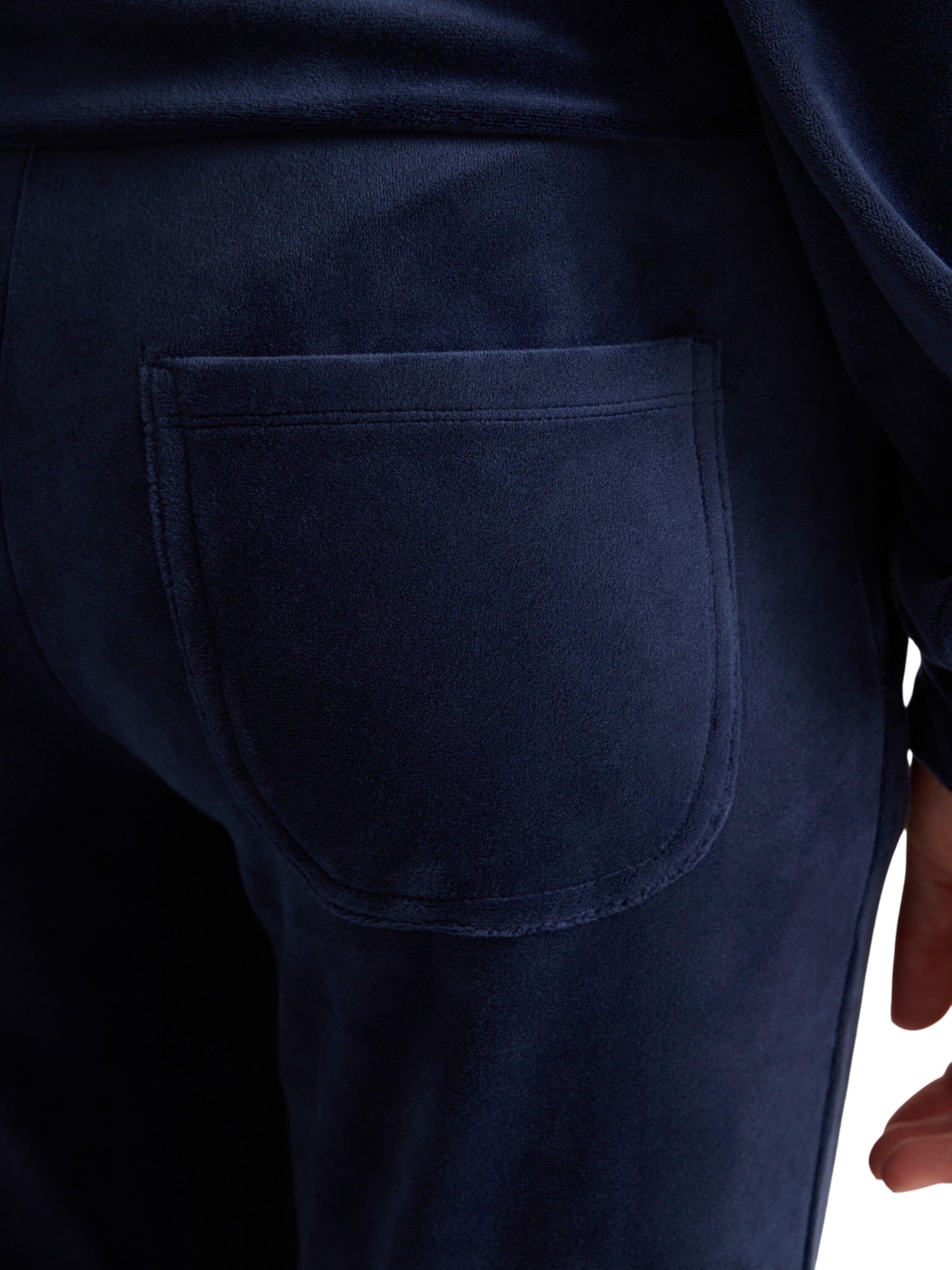 Soft jersey trousers in velour with