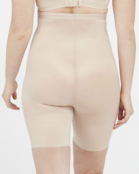 Thinstincts® 2. 0 High-Waisted Mid-Thigh Short