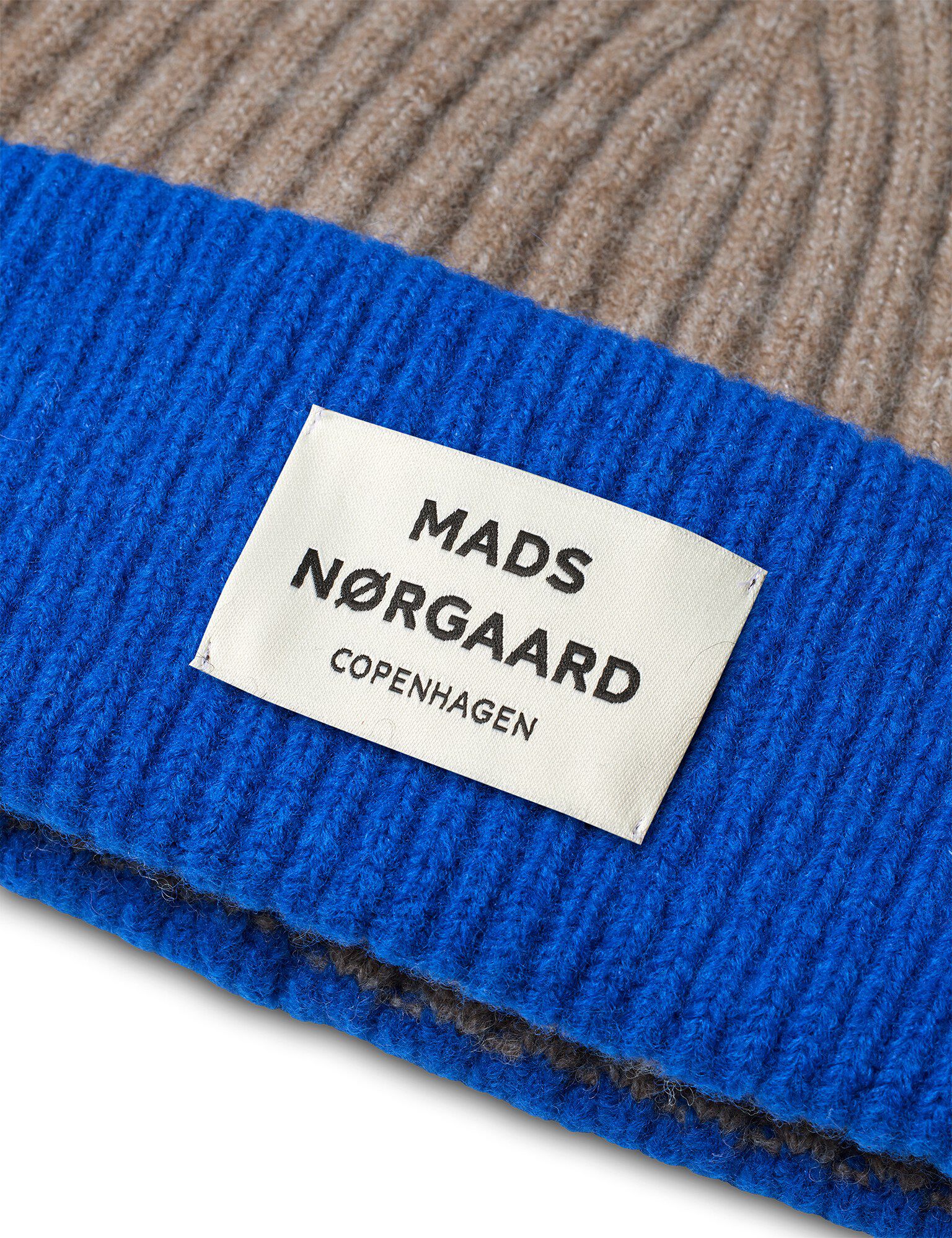 Tosca Blok Anuska Hat