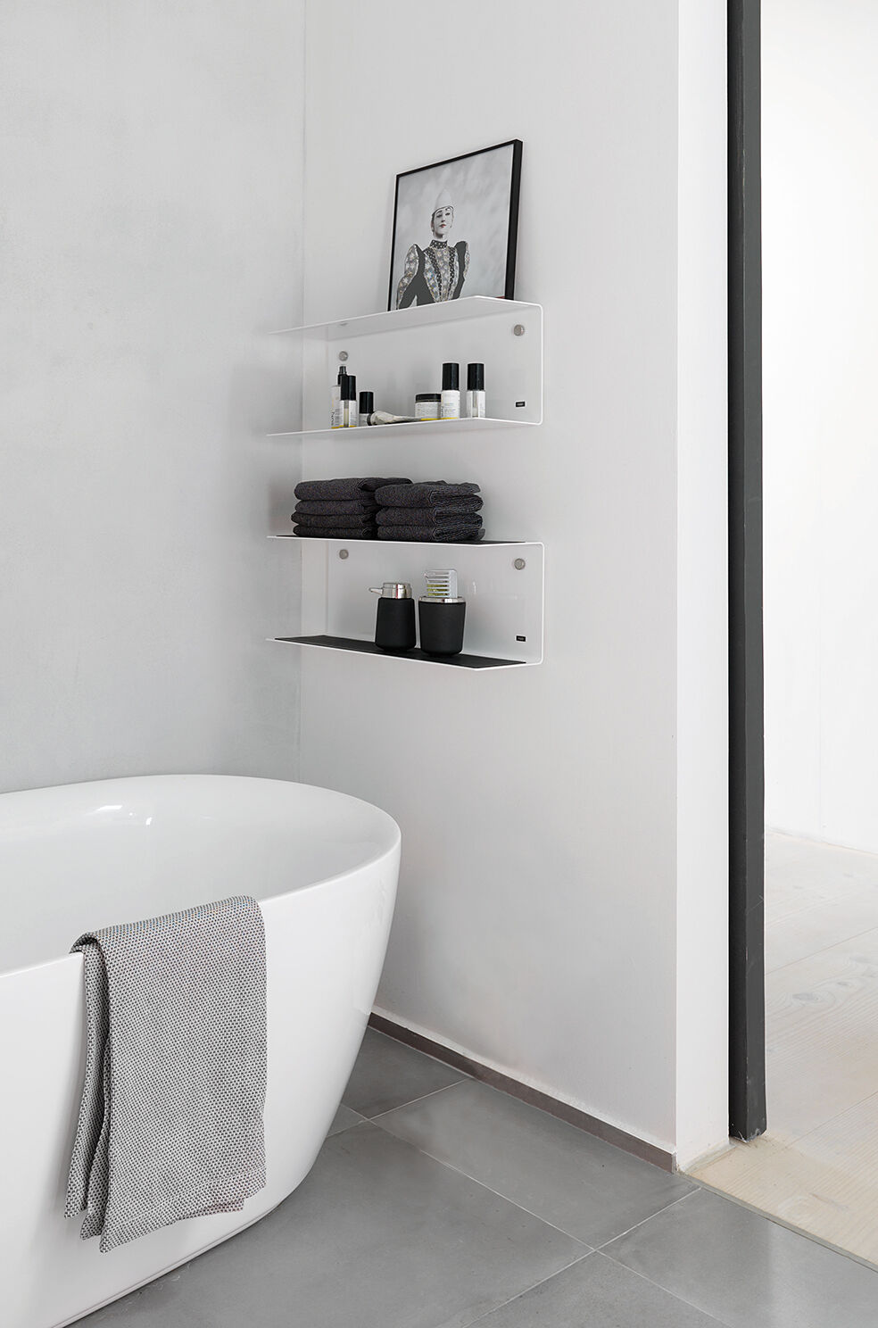 Vipp922 hylde 100 cm.