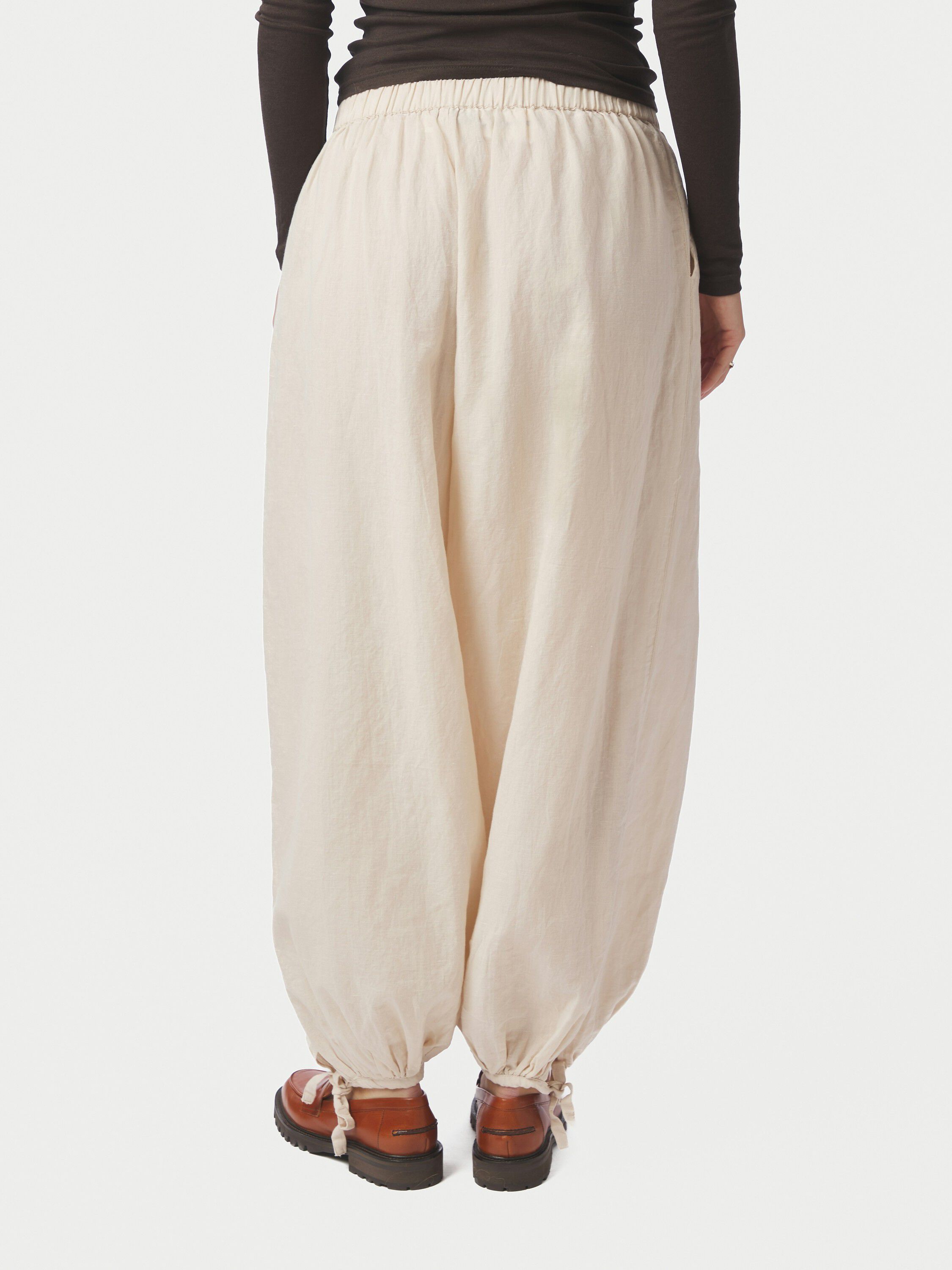 Roxane Balloon Linen Pants