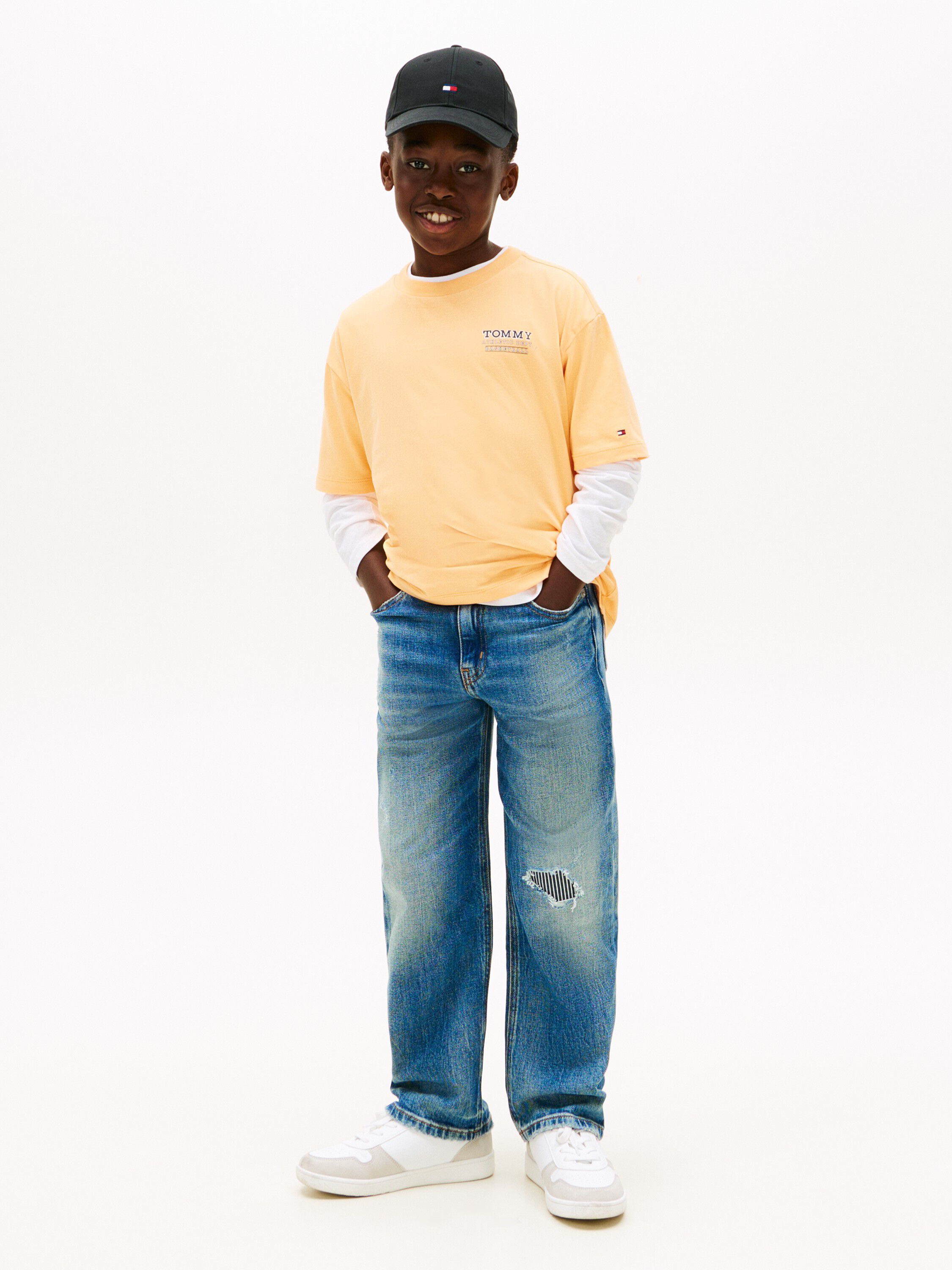 BASKETBALL GRAPHIC T-SHIRT